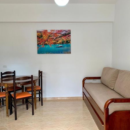 Maxus Apts Sarande Exterior photo