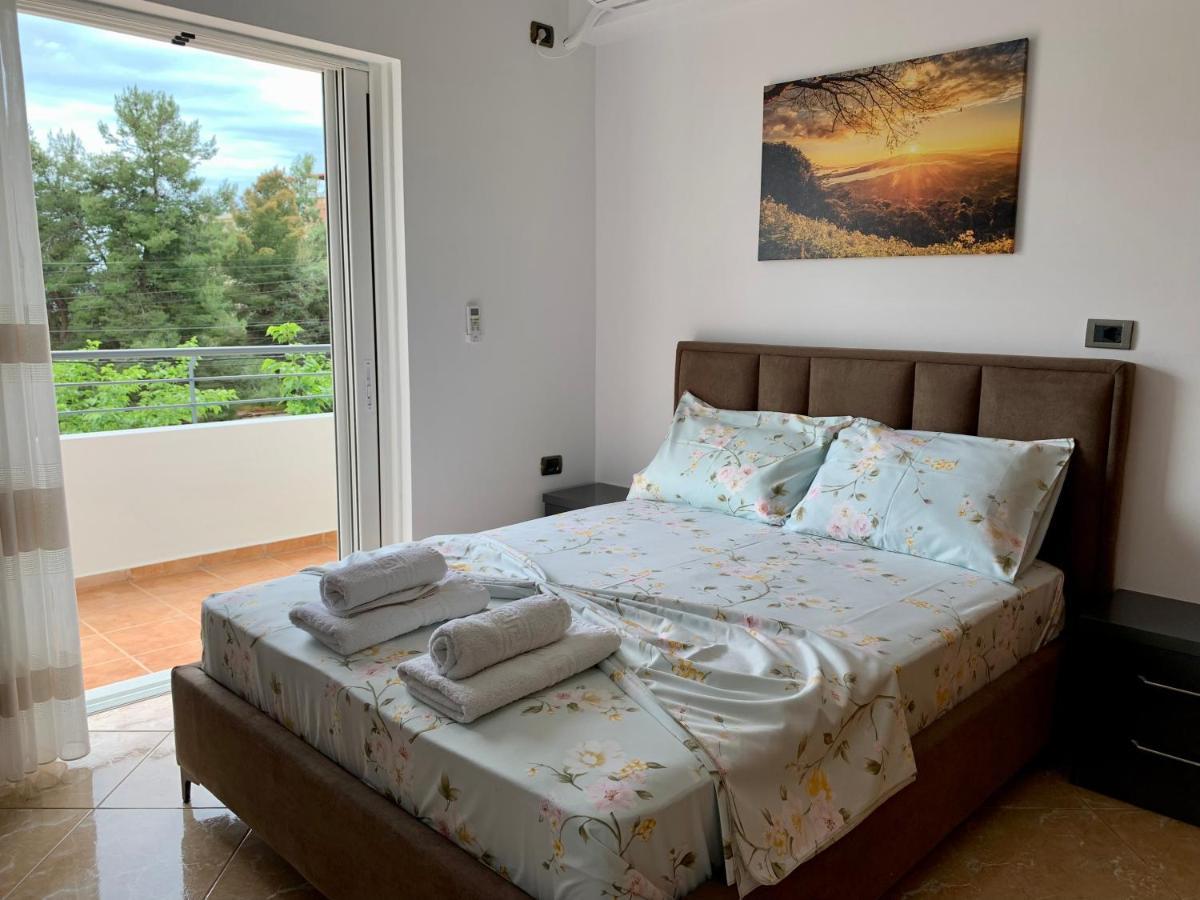 Maxus Apts Sarande Exterior photo